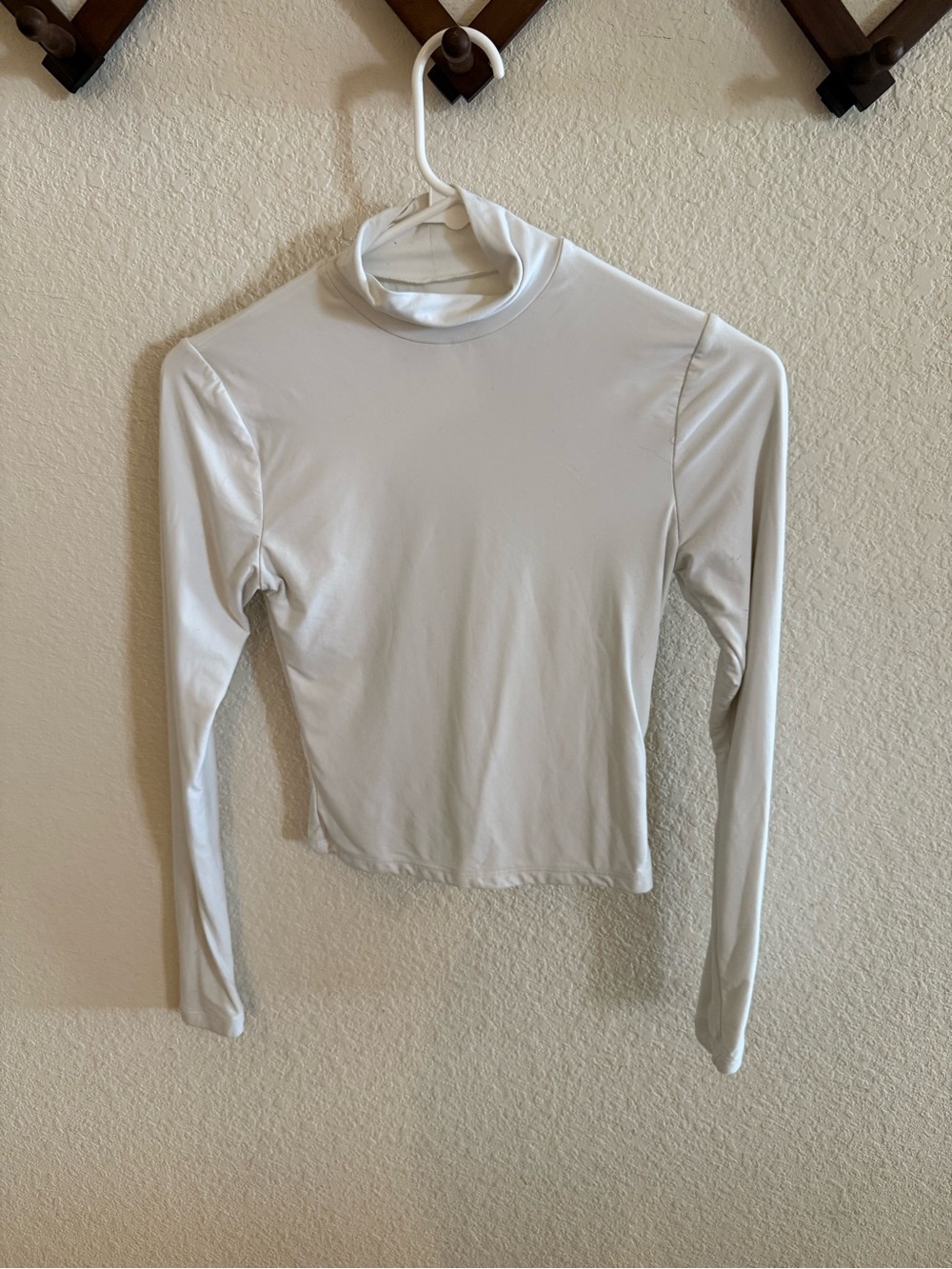 Abercrombie & Fitch White Long-Sleeve Slim Turtleneck Top